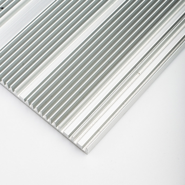 Aluminum alloy OEM industrial custom CNC milling  heat sink extruded radiator 6063 5.8MM